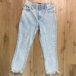 Women’s Abercrombie Mom Jeans size 29 size 8